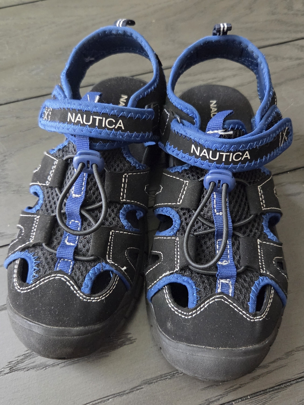 Nautica Kids Black and Blue Closed-Toe Water Shoes